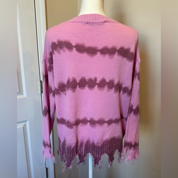Davi & Dani Pink Tie-Dye Distressed Hem Knit Sweater Size Medium - Picture 6 of 7